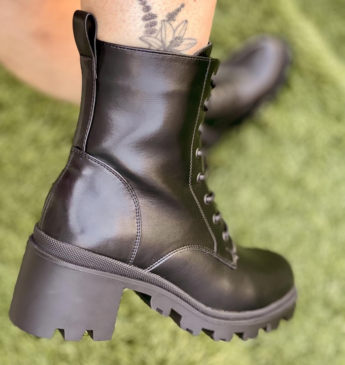 DREAM PAIRS Women's Combat Ankle Boots